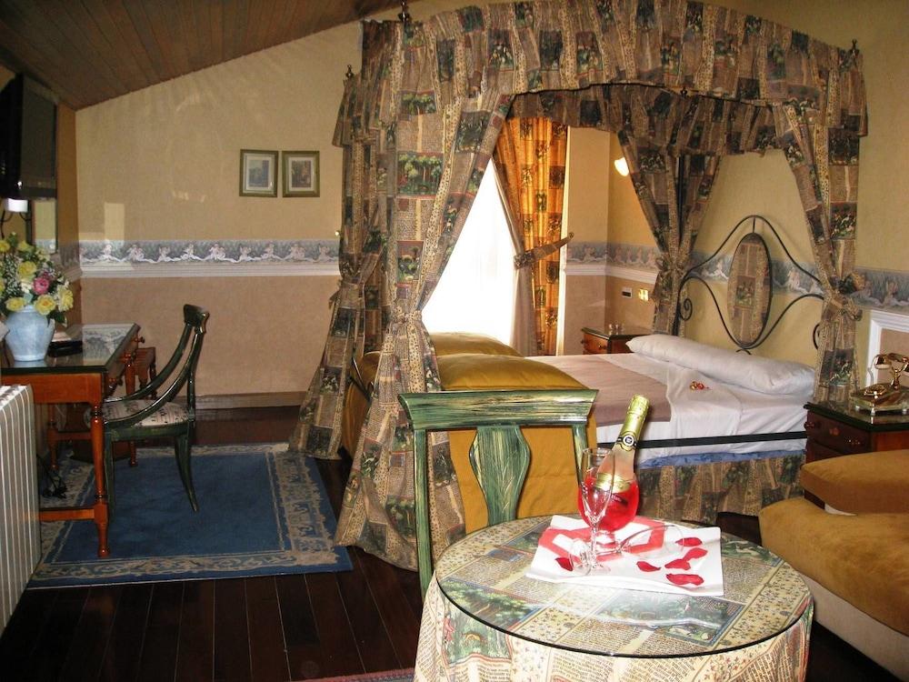 My Rooms City Hotel Camino De Santiago Los Tomillares Exteriör bild