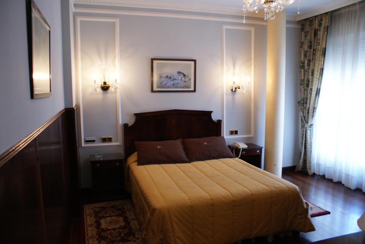 My Rooms City Hotel Camino De Santiago Los Tomillares Exteriör bild